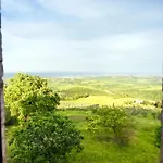 Pompone E Pola Casa de Férias